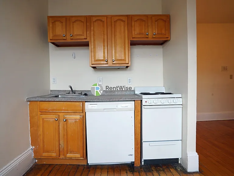 1210 Commonwealth Ave #7 — Photo 6
