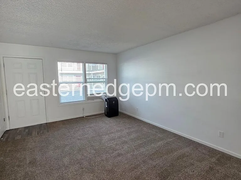 305-339 NW 8th Ave — Photo 27