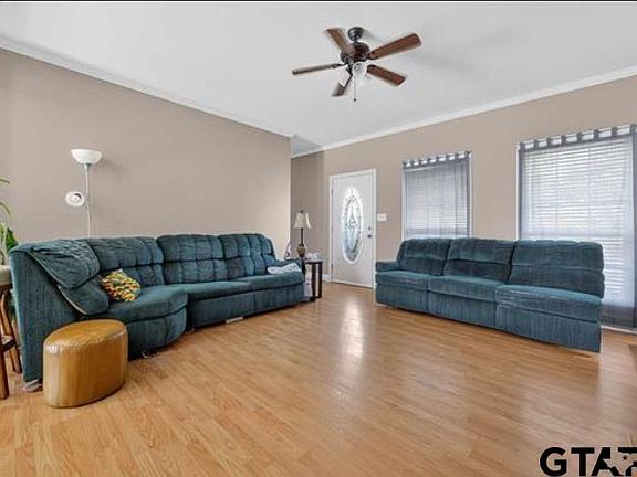 2nd image of 517 Wildewood Dr