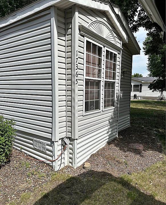 1st image of 17365 Euclid Ave