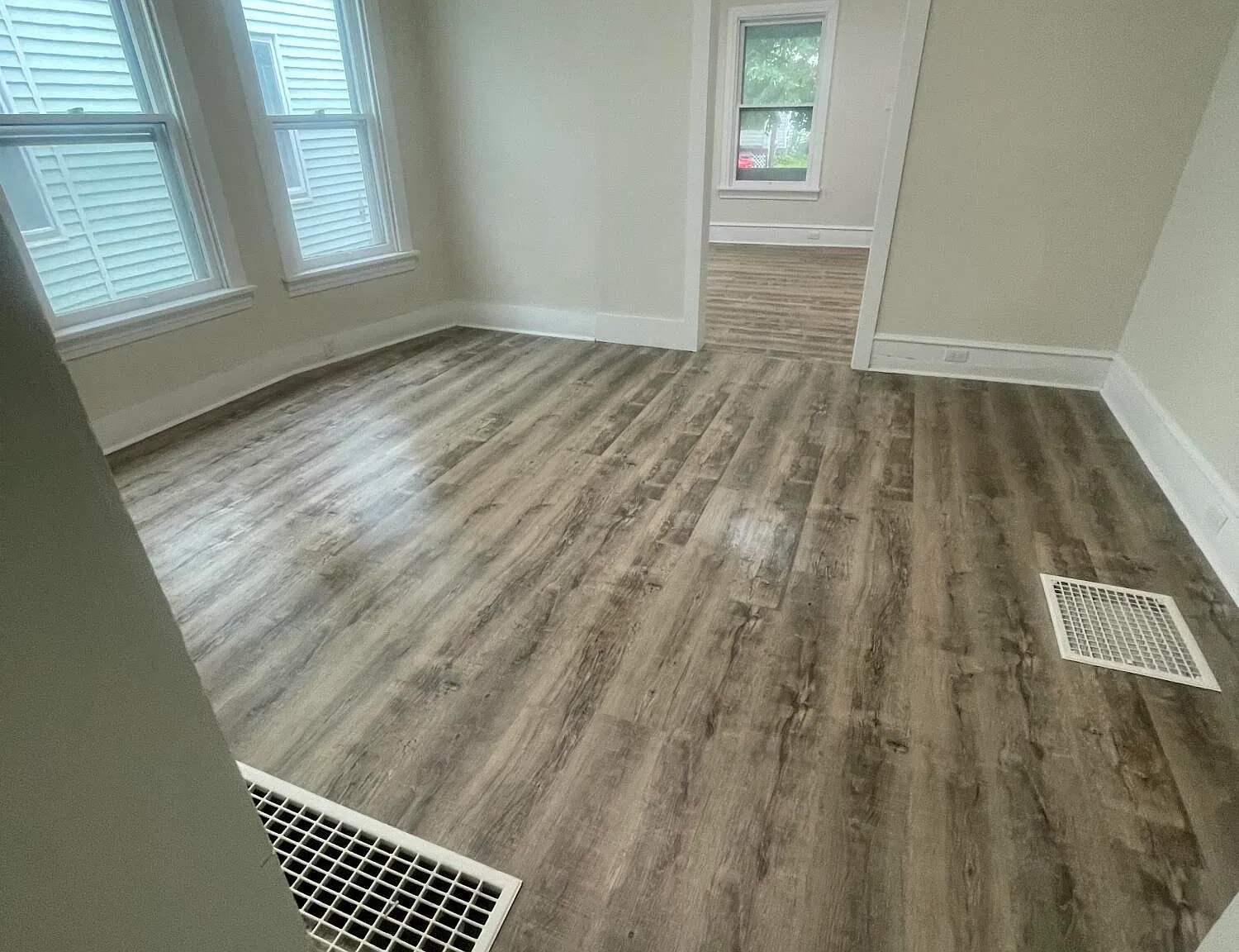 1 bed, 1.0 bath, 800 sqft, $1,050 — Photo 3