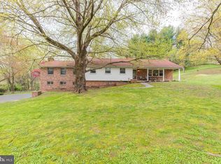 690 Berry Ln, Media, PA 19063