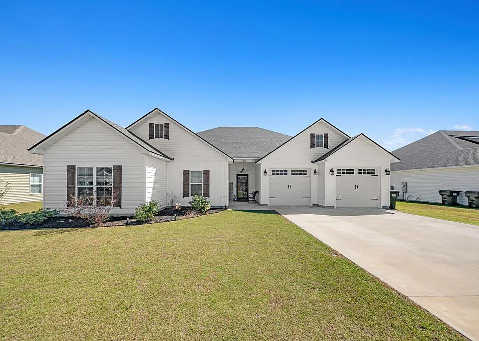 3828 Lu Ln
