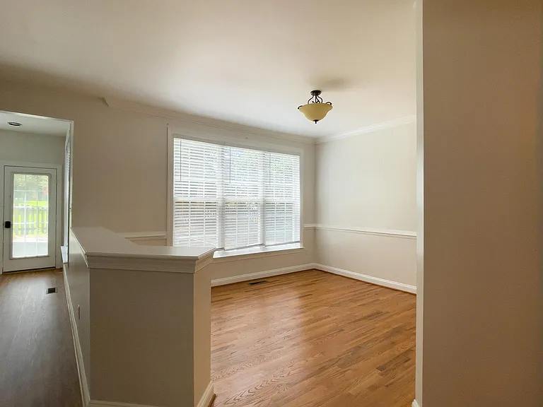 14741 Dogwood Park Ln — Photo 12