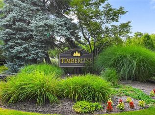 34 Aspen Ct, Nanuet, NY 10954