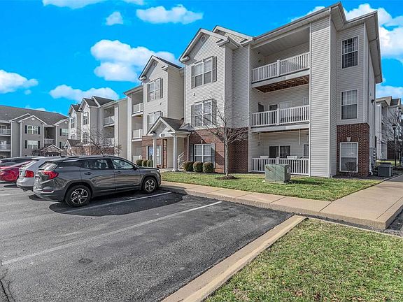 2nd image of 25 Kassebaum Ln APT 306