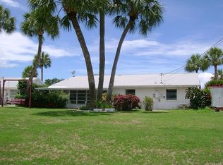 1005 Cherry Hills Dr, Sun City Center, FL 33573