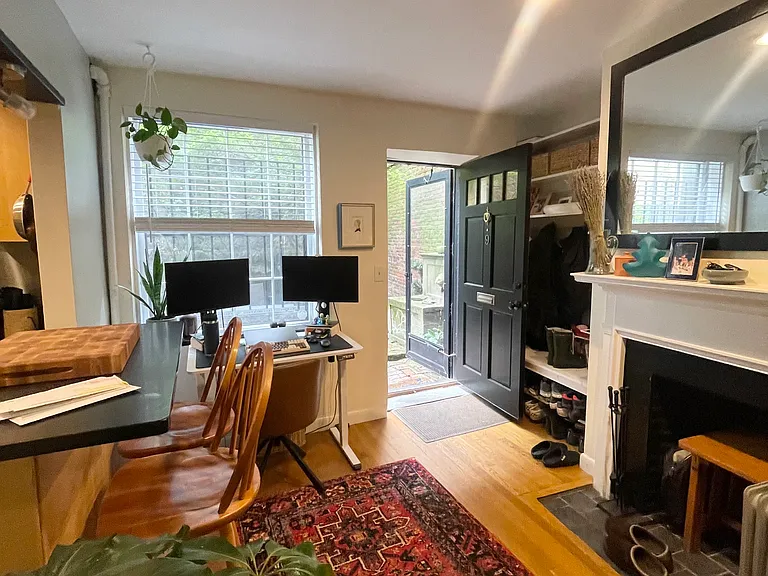 9 Primus Ave #1 — Photo 1