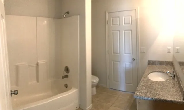 5221 Mesquite Dr #4 — Photo 11