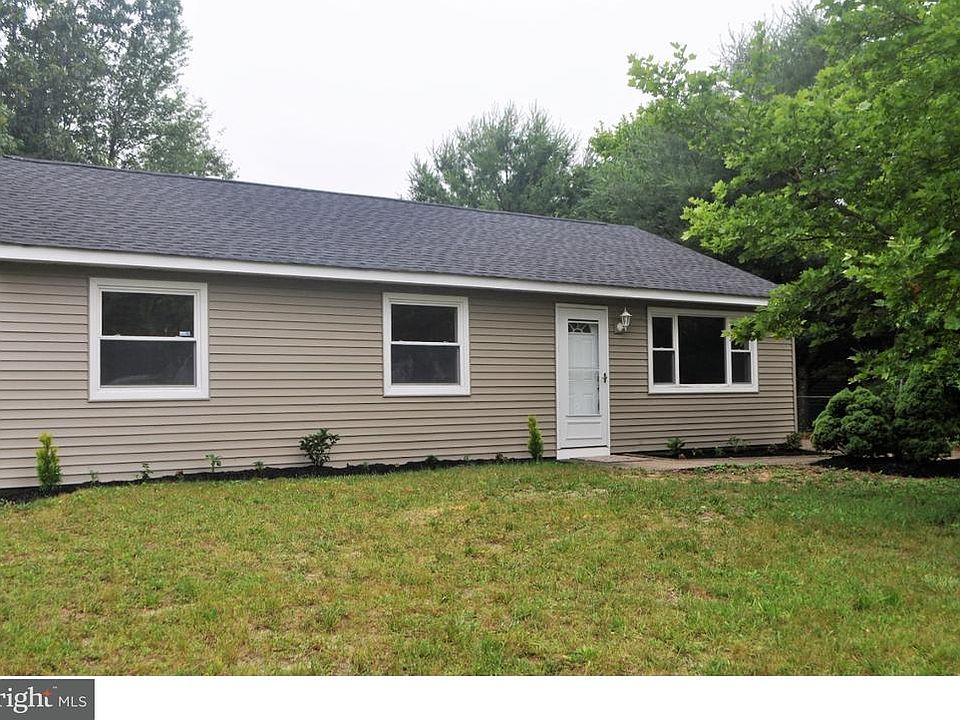 1st image of 224 Coville Dr