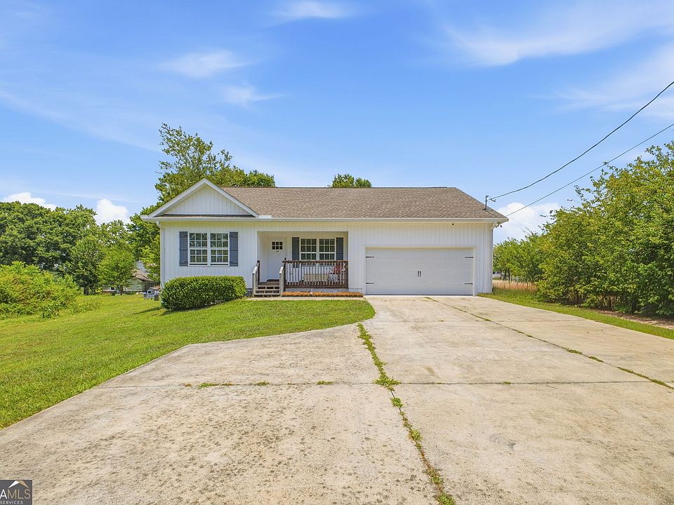 1st image of 130 Whipporwill Ln SE
