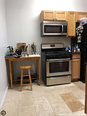 Rented by Realty 2000 Corp | media 16