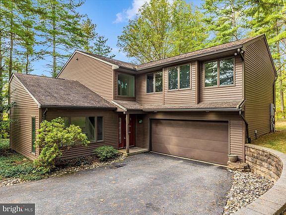 2nd image of 10066 Vista Ct