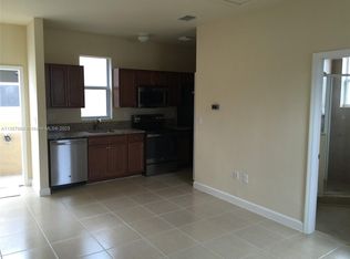 17105 SW 96th St, Miami, FL 33196