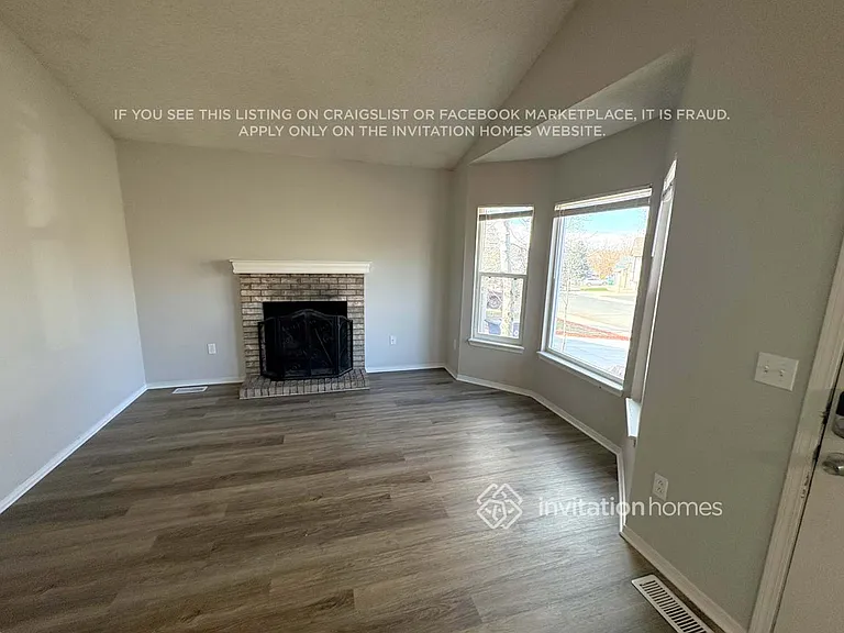 18358 E Layton Pl — Photo 4