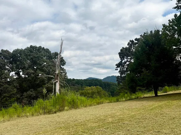 686 Mill Hill Rd, Attalla, AL 35954