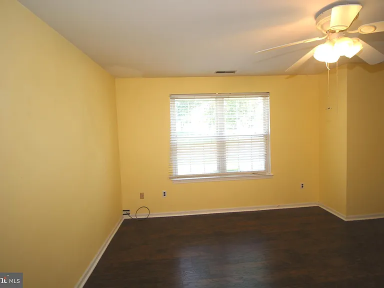 681A Rose Hollow Dr — Photo 17