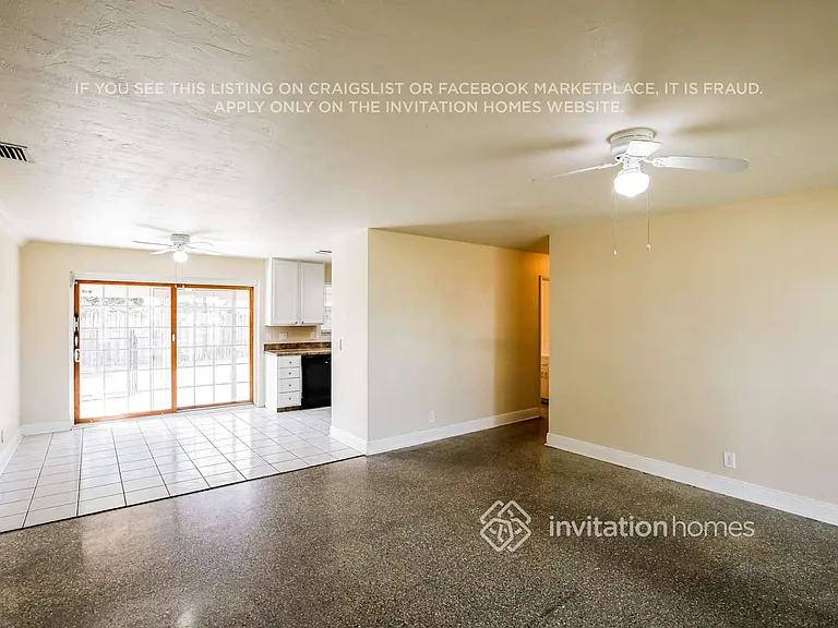 1755 SW 37th Way — Photo 4