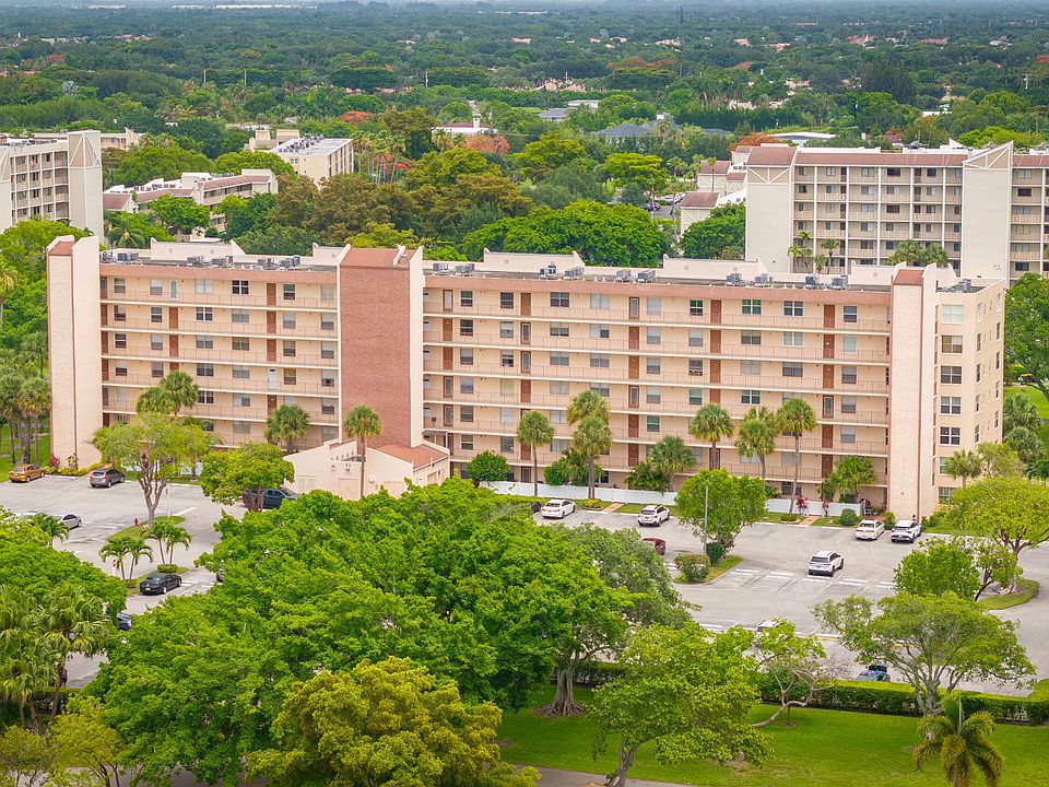 1st image of 14527 Bonaire Boulevard #203