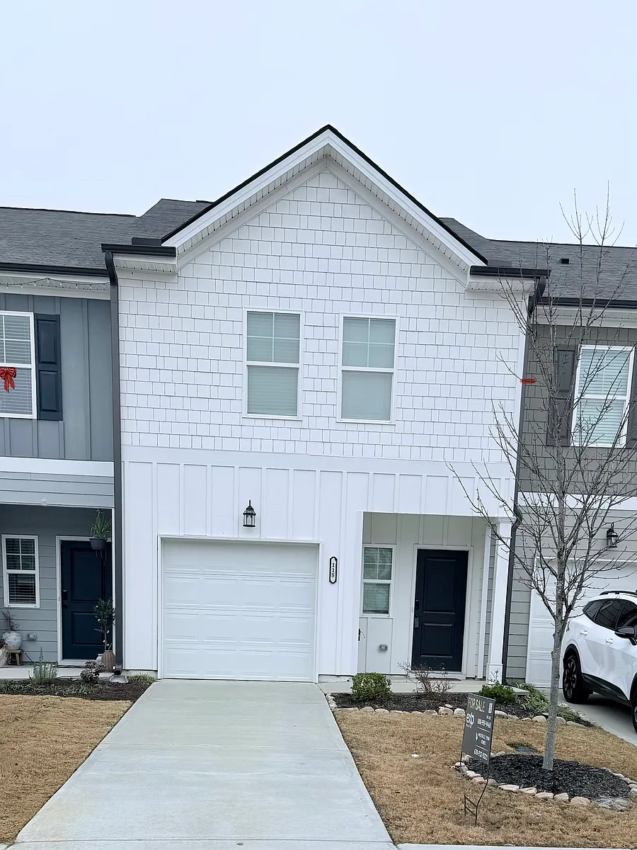 Building Photo - 115 Buckingham Ln