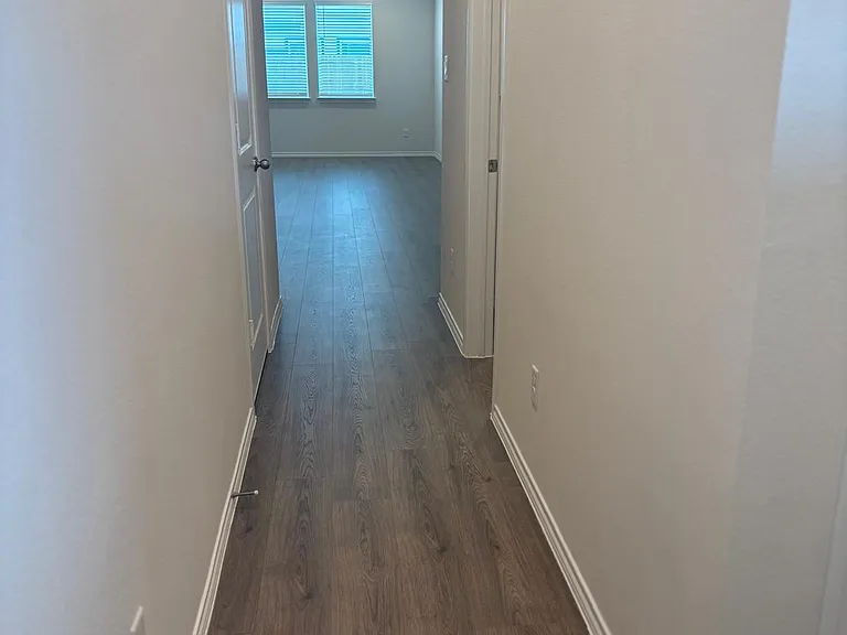 219 Tall Cedar Way — Photo 3