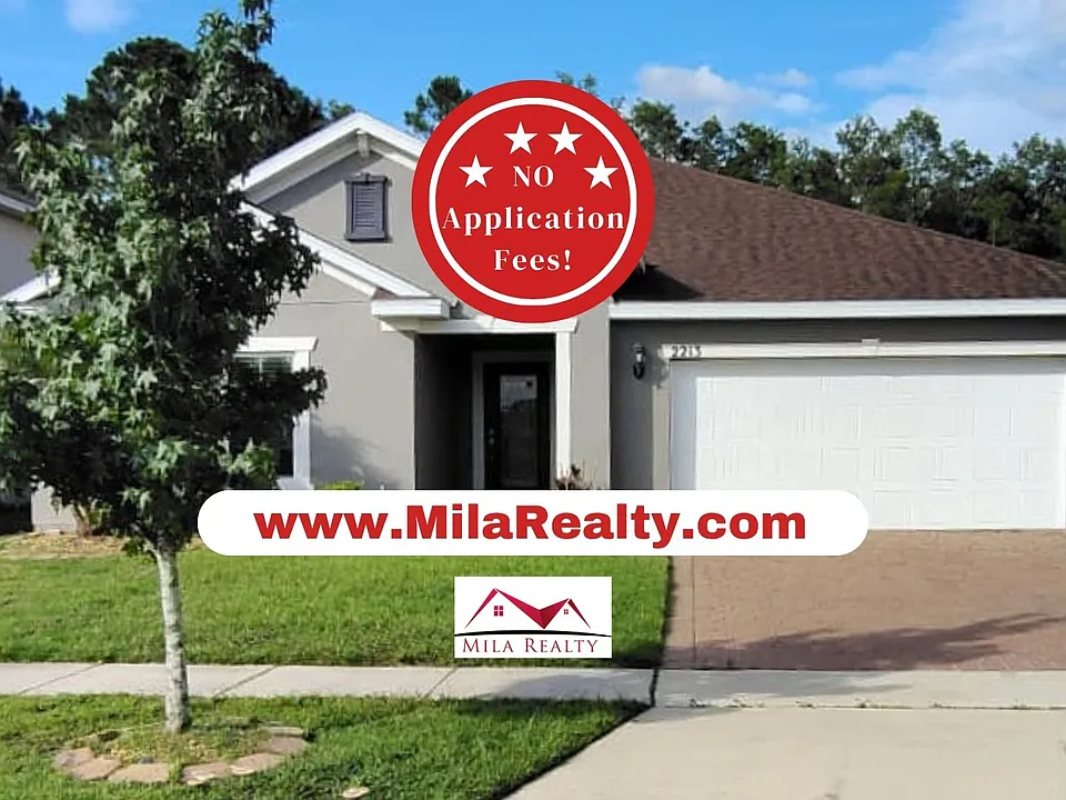 2213 Waukegan Dr