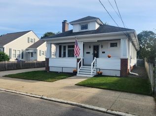 15 Bucklin St, Pawtucket, RI 02861