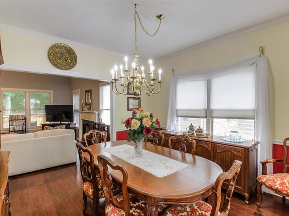 5th image of 2424 Devon Valley Dr