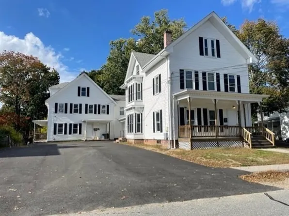 40 School St APT 3, Middleboro, MA 02346