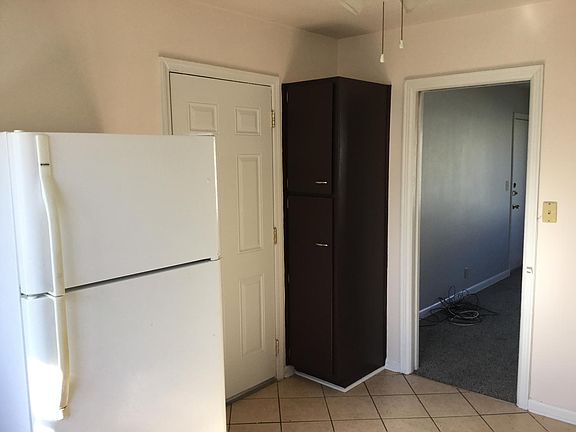 4th image of 3534 Brockton Ln APT 3