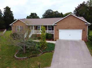 7301 Liberty Station Ln, Knoxville, TN 37920
