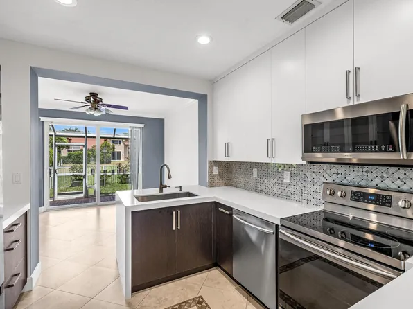 12571 NW 57th Ct, Coral Springs, FL 33076