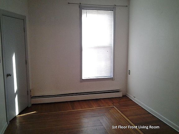 1st Floor Living Room