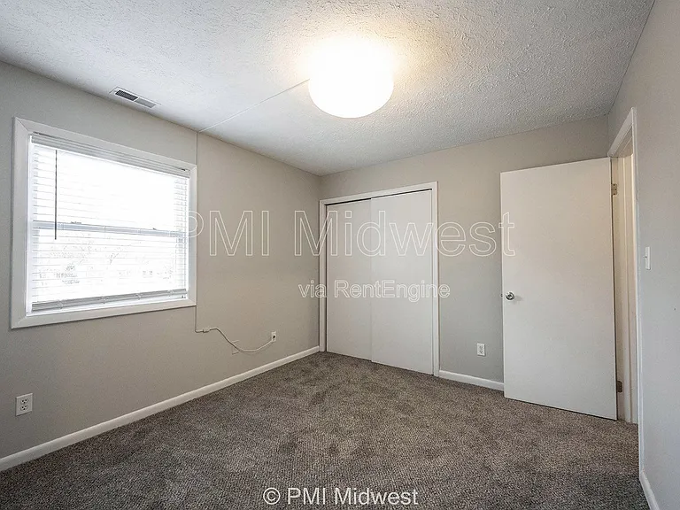 5611 N Rural St — Photo 23