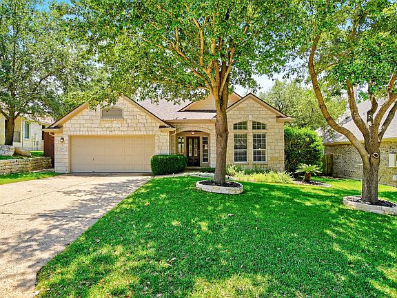 3rd image of 12709 Majestic Oaks Dr