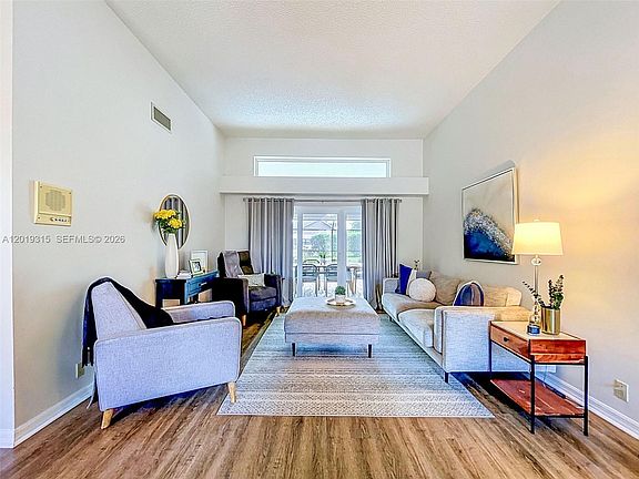 2nd image of 2910 Aston Ave