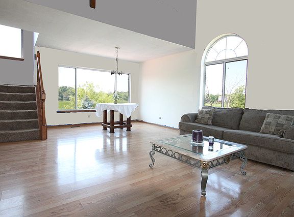 2nd image of 180 W Honeysuckle Ct