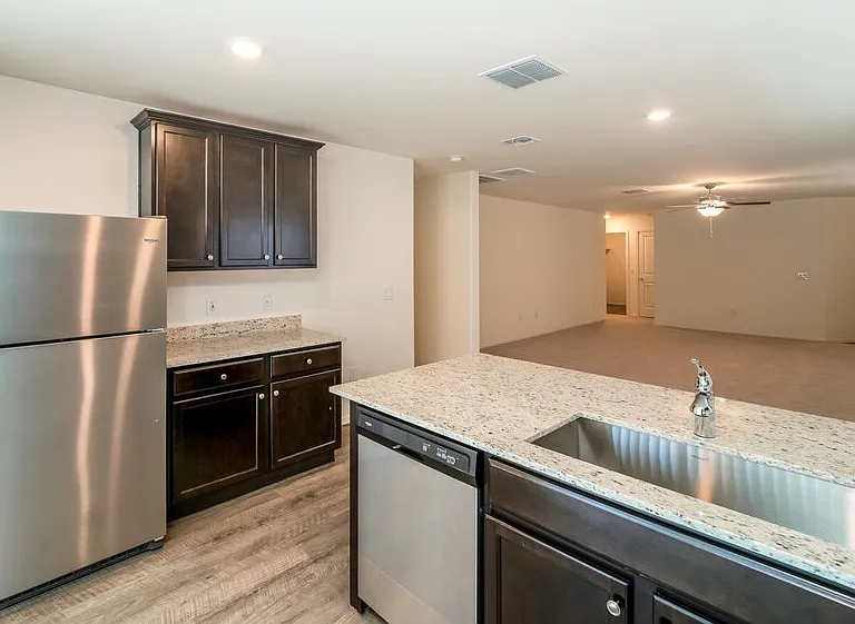 12835 N Peony Dr — Photo 8