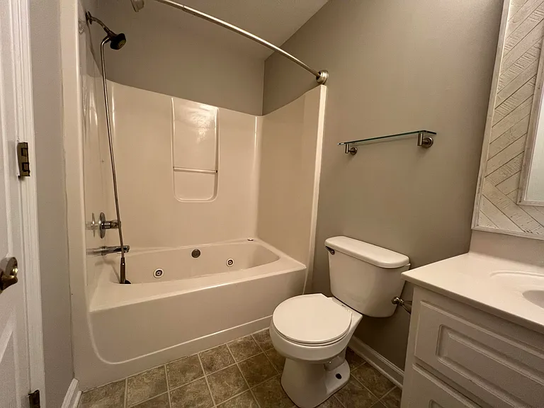 1966 Shoreline Dr — Photo 15