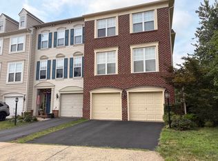 43225 Highgrove Ter, Ashburn, VA 20148