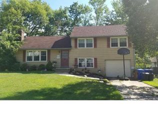 271 Burning Tree Rd, Delran, NJ 08075
