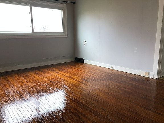 3rd image of 361 West Ave