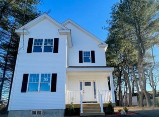 14 Kerry St, Lowell, MA 01850