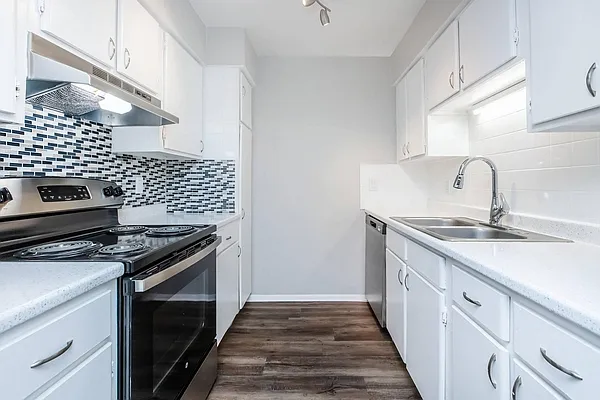 Wymore 360 Apartments — Photo 17