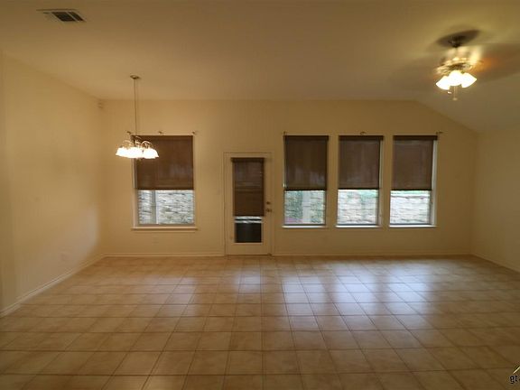 4th image of 517 Skipping Stone Ln
