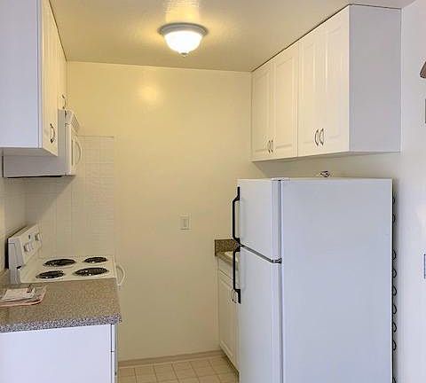 3rd image of 2301 Broadway St APT 202