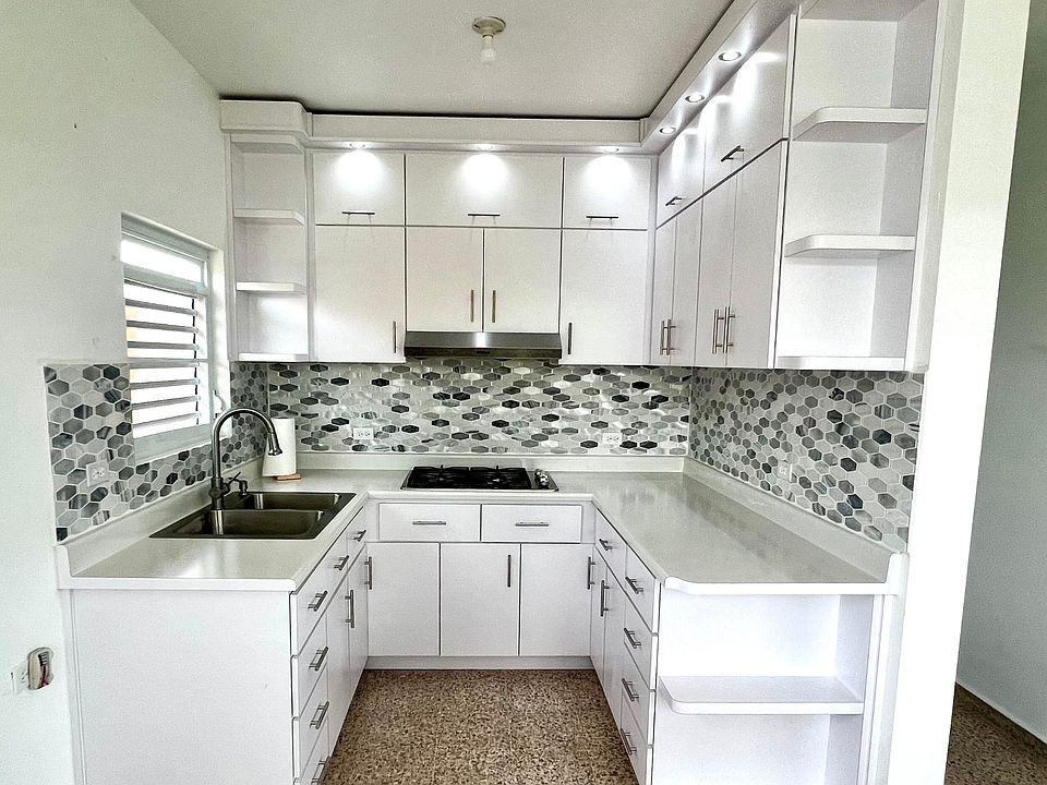 60 Camaseyes, Aguadilla, PR 00603 Zillow