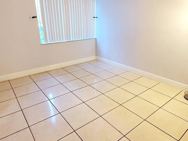 721 N Pine Island Rd #103 — Photo 34