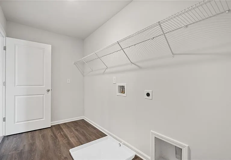 4945 Shipley Ave — Photo 31