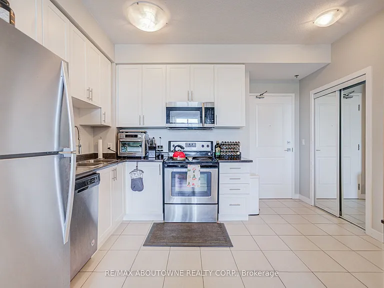 2490 Old Bronte Rd #219 — Photo 13